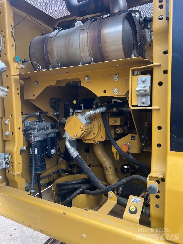 CAT 320 Gravemaskiner på larvebånd
