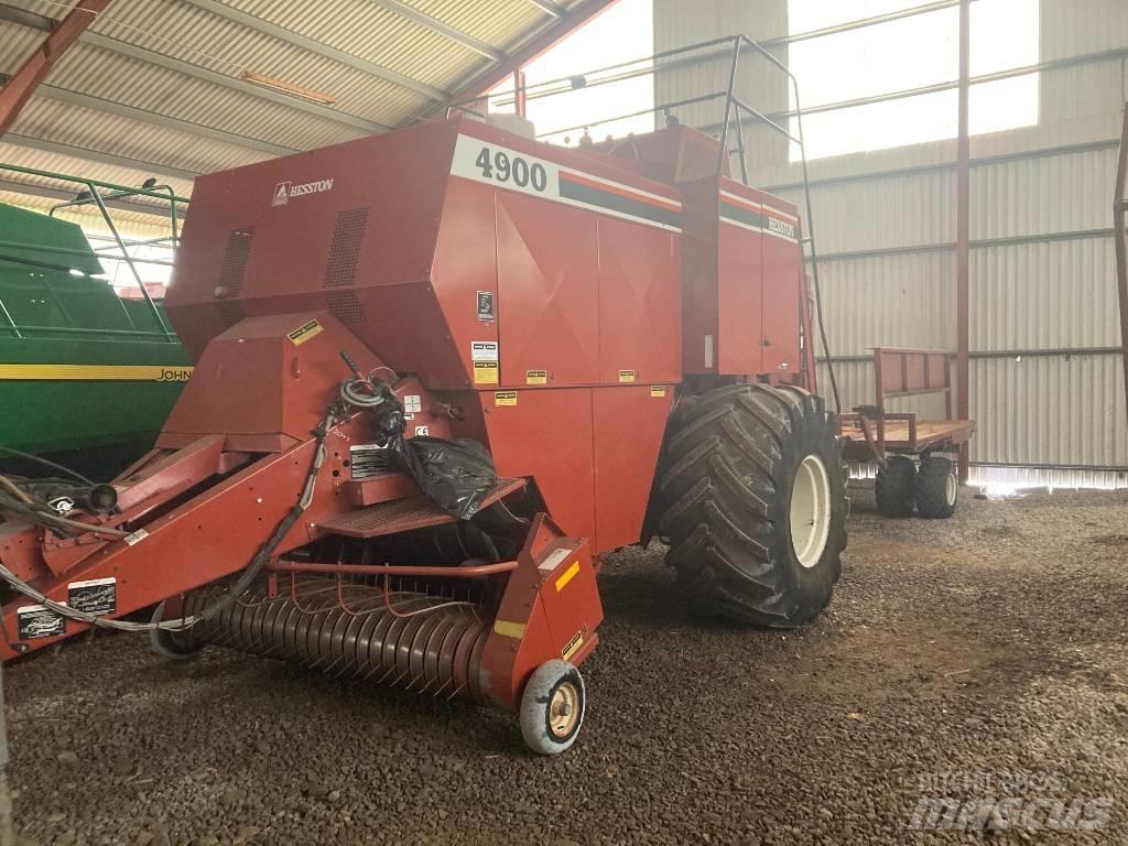 Hesston 4900 Pressere til firkantede baller