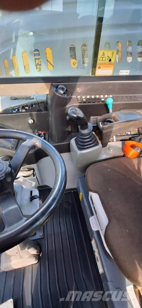 Takeuchi TB 295W Gravemaskiner på hjul