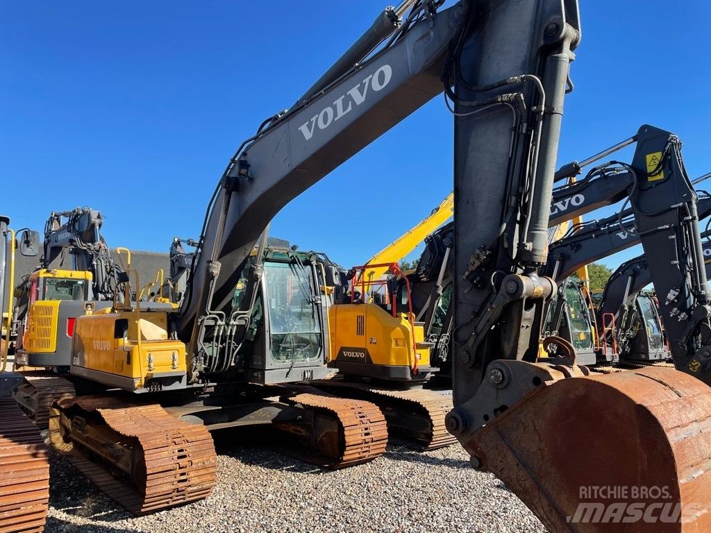 Volvo EC210C Gravemaskiner på larvebånd