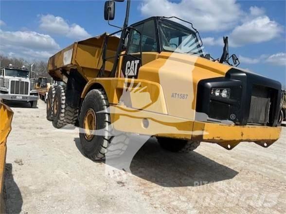 CAT 740B Terrængående lastbiler