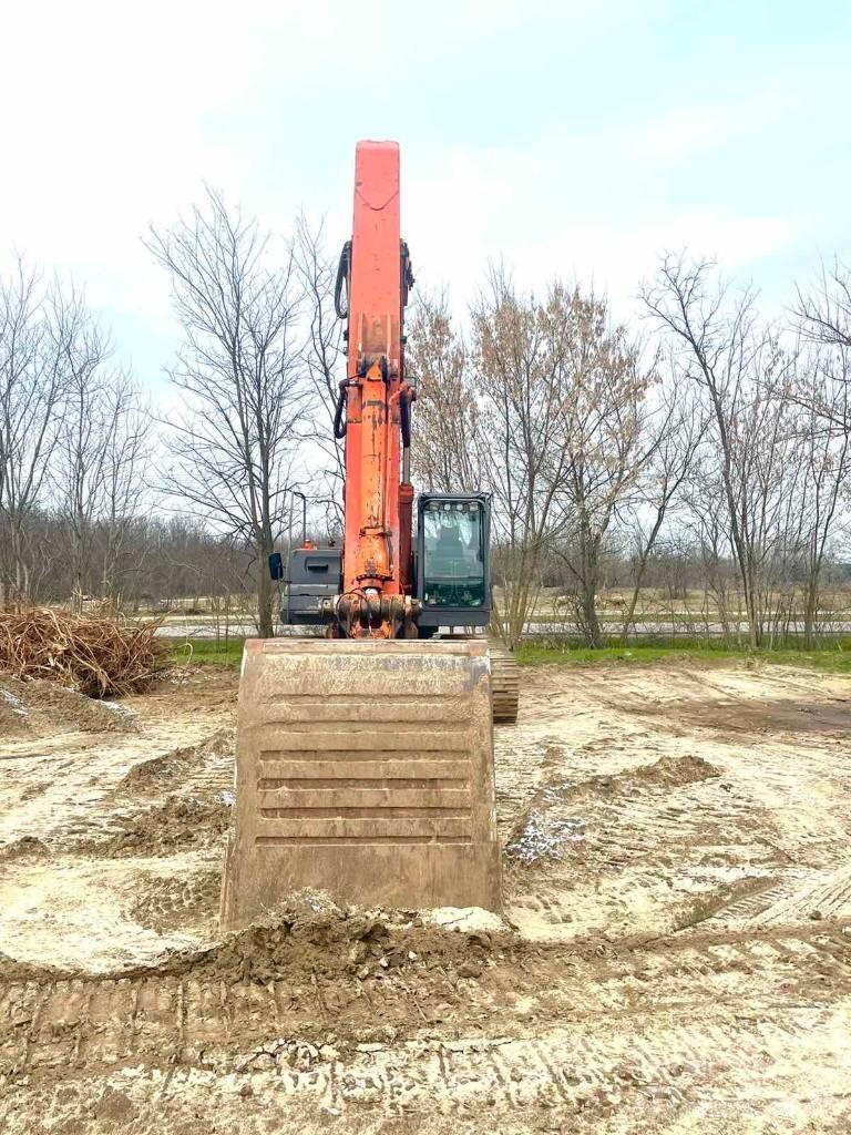 Hitachi ZX 350 LC-3 Gravemaskiner på larvebånd