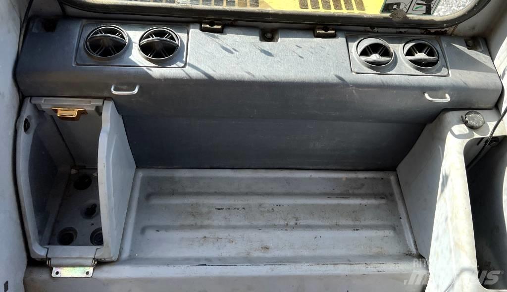 Komatsu PC 220 LC-7L Gravemaskiner på larvebånd