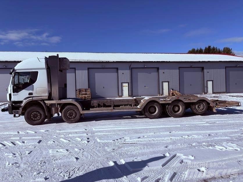 Iveco Trakker Skovmaskintransportlastbiler