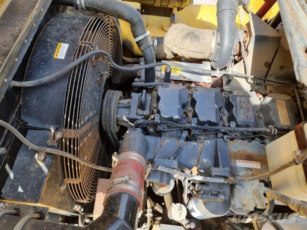 Komatsu HM 400 6x6 Terrængående lastbiler