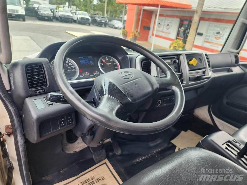 Hino 338 Fast kasse