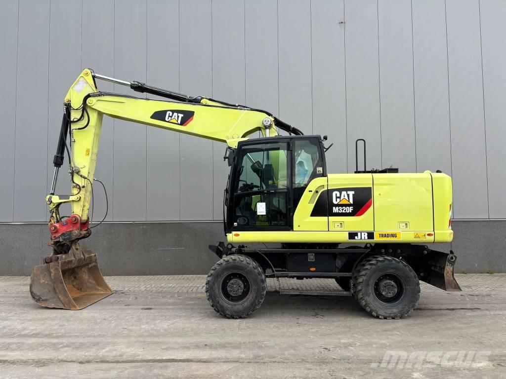 CAT M 320 F Gravemaskiner på hjul