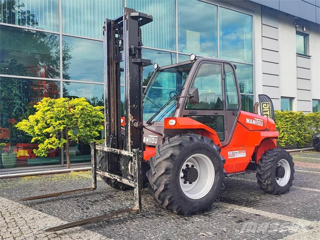 Manitou M26-4 Terrængående gaffeltruck