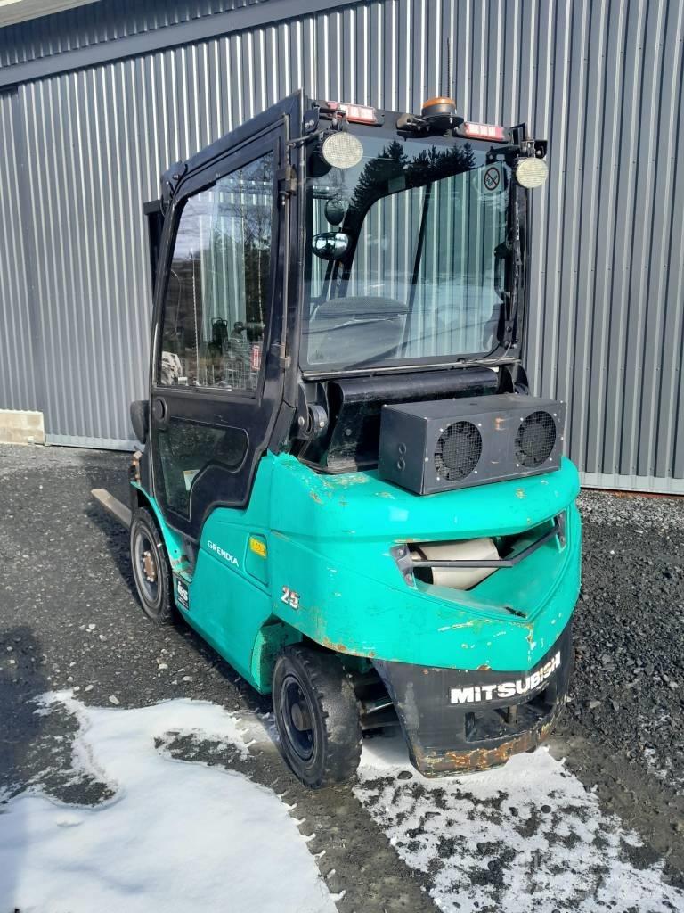 Mitsubishi FD 25 N Diesel gaffeltrucks