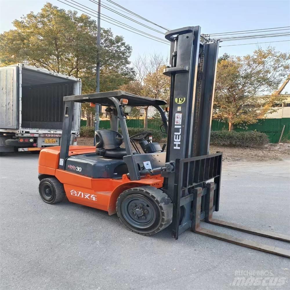 Heli CPC 30 Diesel gaffeltrucks