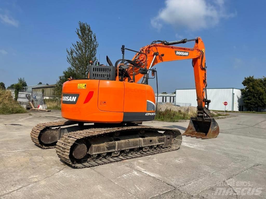 Doosan DX 235 LCR-5 Gravemaskiner på larvebånd