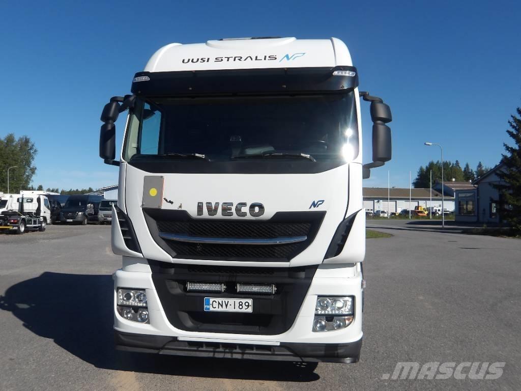Iveco AS 440STX LNG Trækkere