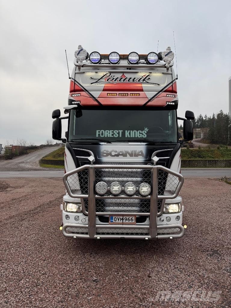 Scania R730LB8x4HNB Tømmertransport