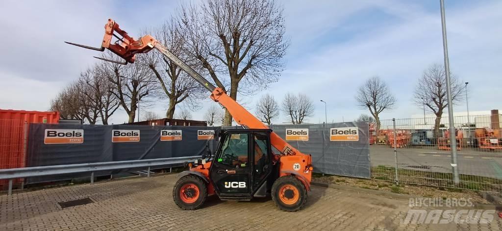 JCB 525-60 T4 F Teleskoplæssere