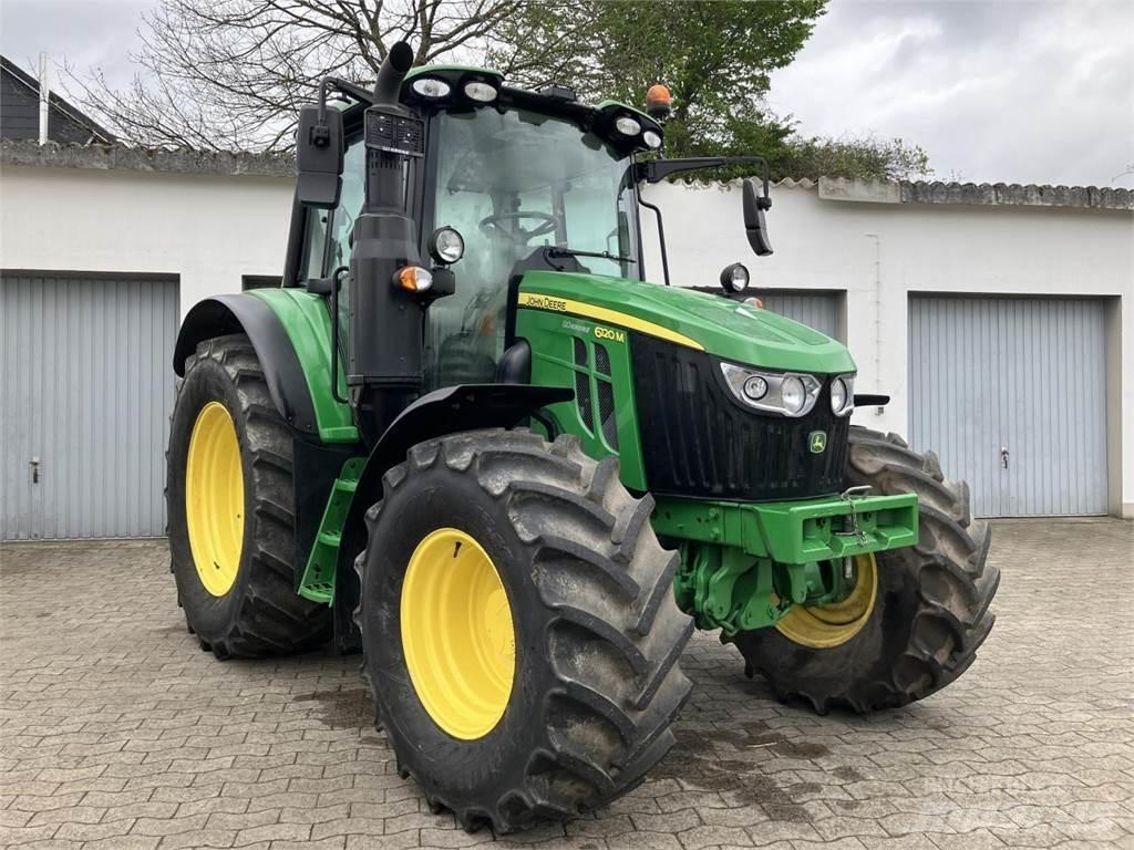 John Deere 6120M Traktorer