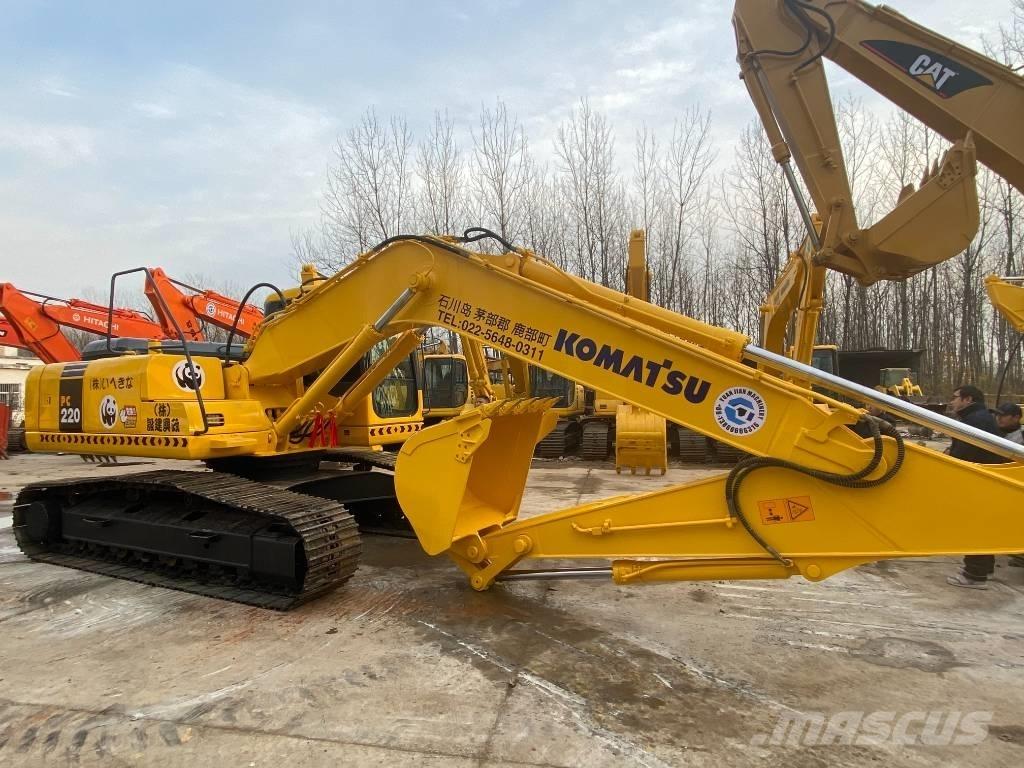 Komatsu PC 220-8 Gravemaskiner på larvebånd