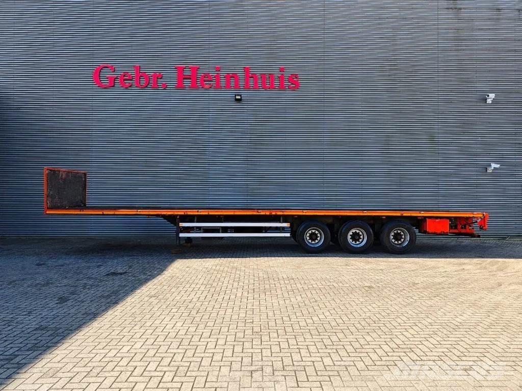 Jumbo D0270.6 Semi-trailer med lad/flatbed