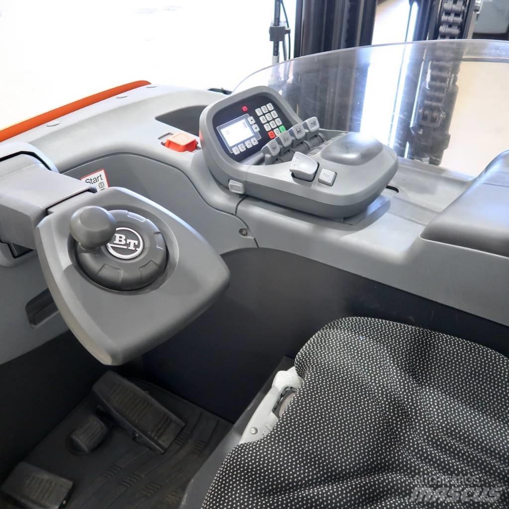 Toyota RRE140B Reachtruck