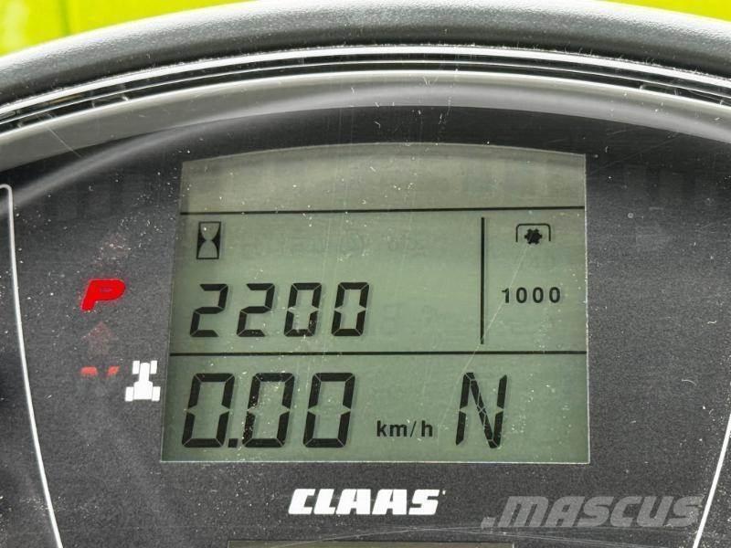 CLAAS AXION 870 Traktorer