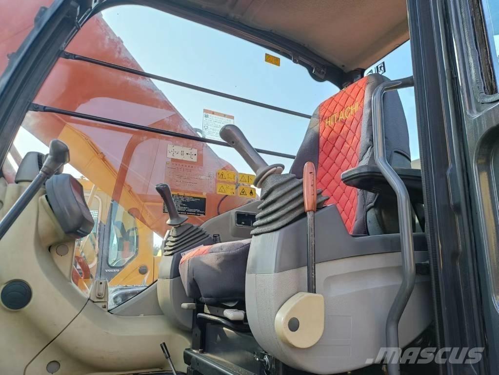 Hitachi ZX 250 LC Gravemaskiner på larvebånd