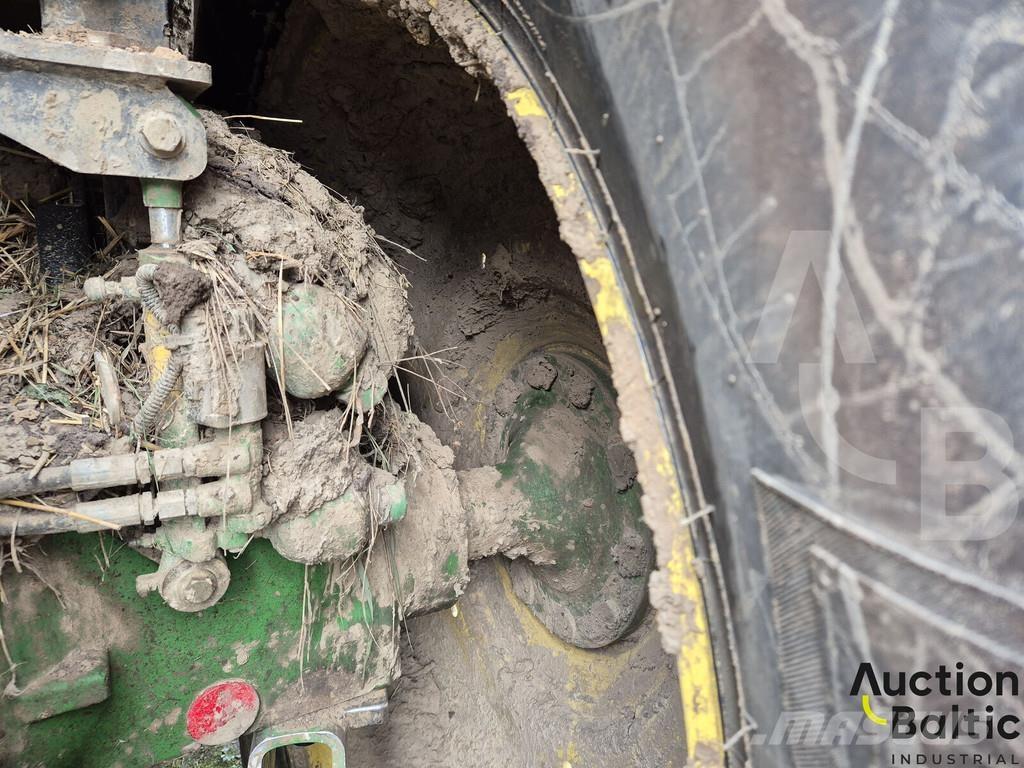 John Deere 6210 R Traktorer