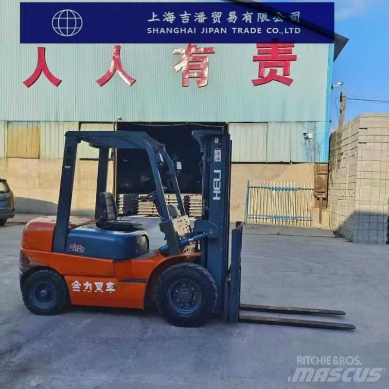 Heli H2000-25 Diesel gaffeltrucks