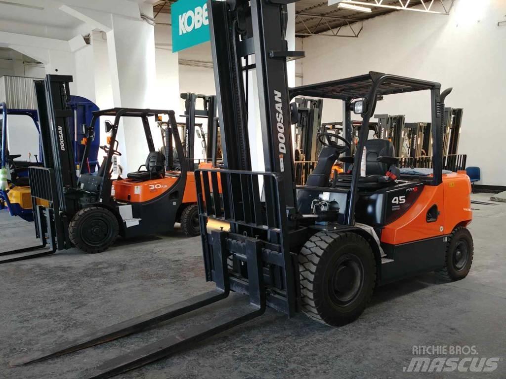 Doosan D45 SC-5 Diesel gaffeltrucks