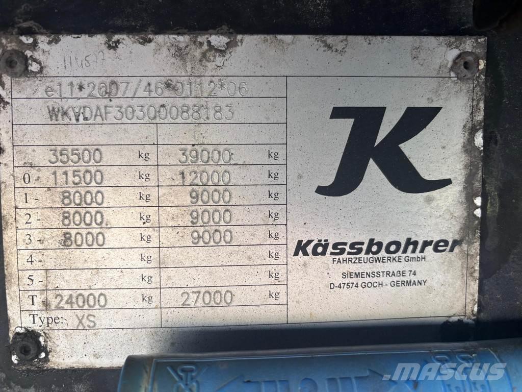 Kässbohrer Maxima Semi-trailer med Gardinsider