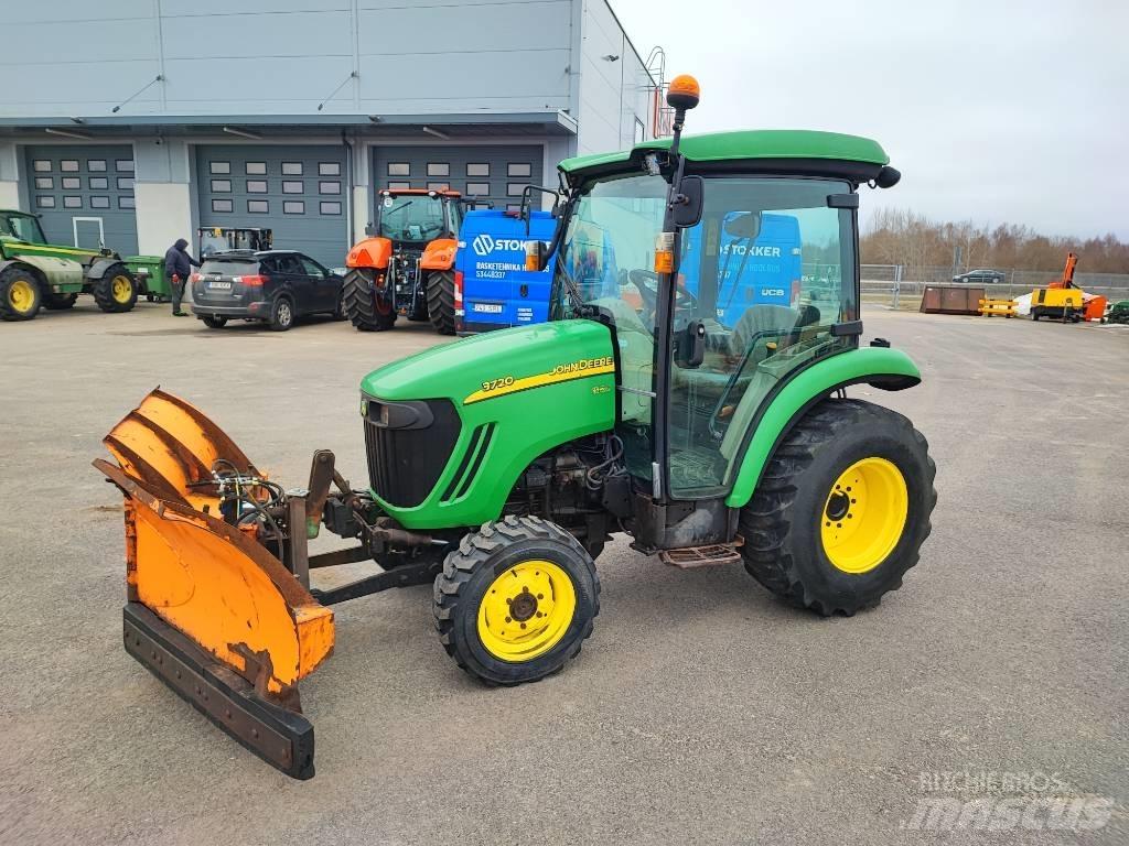 John Deere 3720 Kompakte traktorer