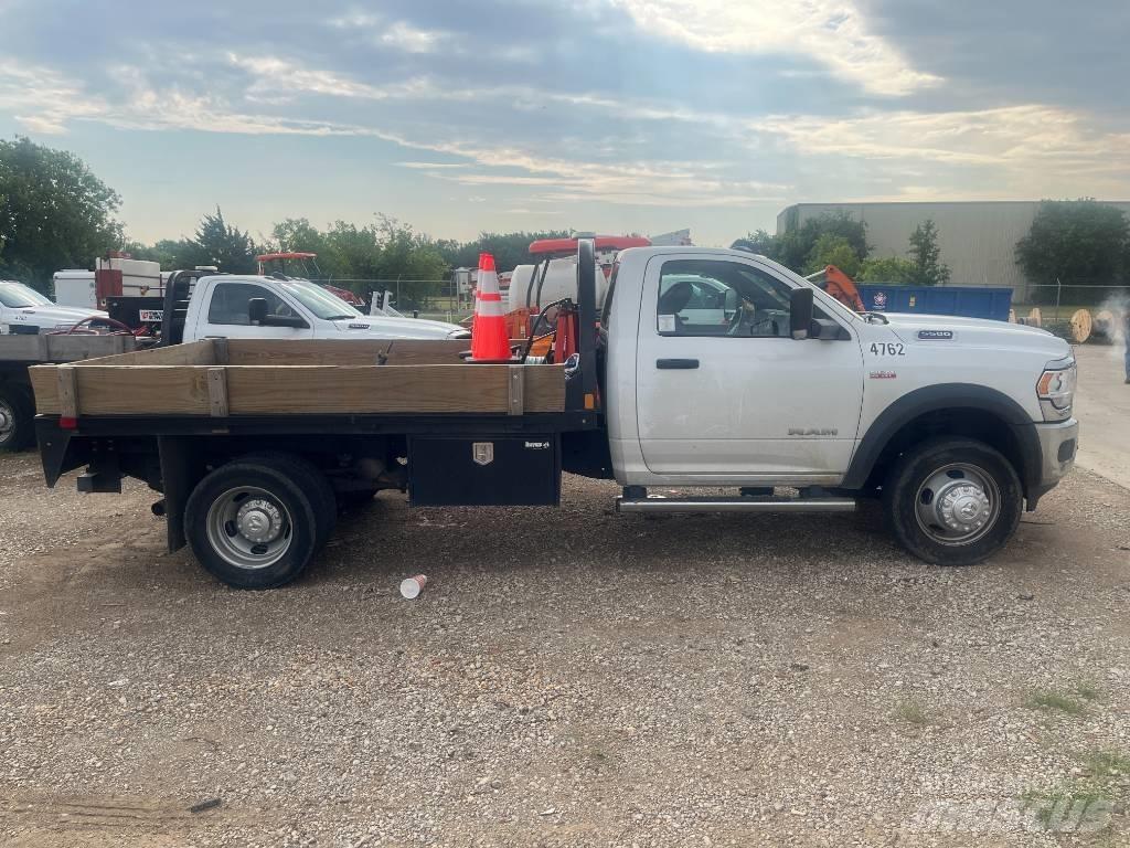 RAM 5500 Lastbil med lad/Flatbed