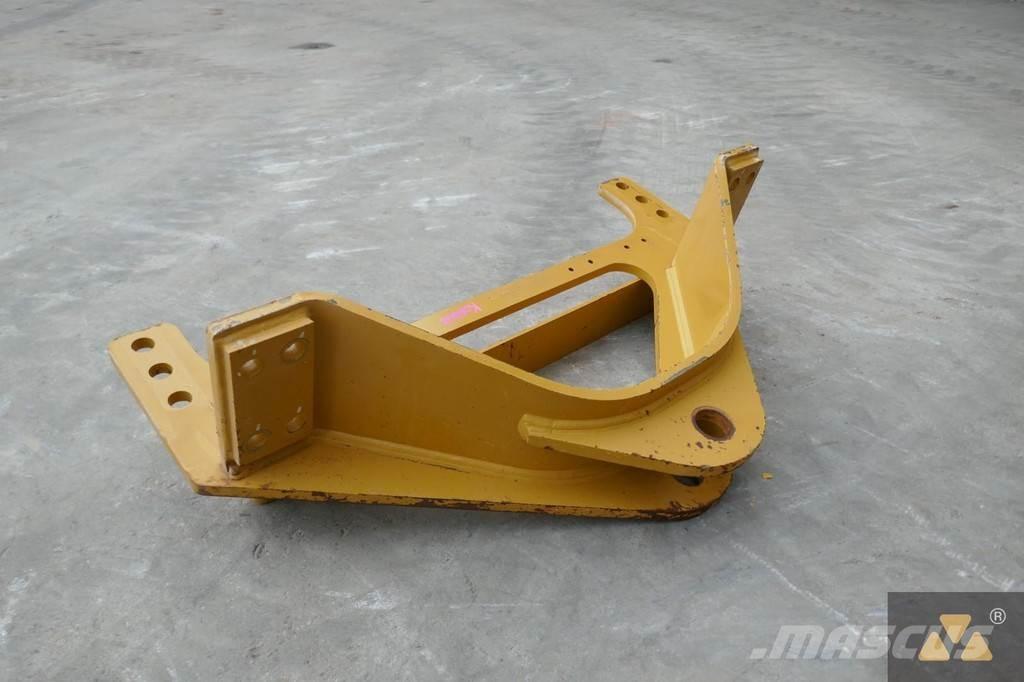 CAT 140M3 Drawbar Transport – Andet