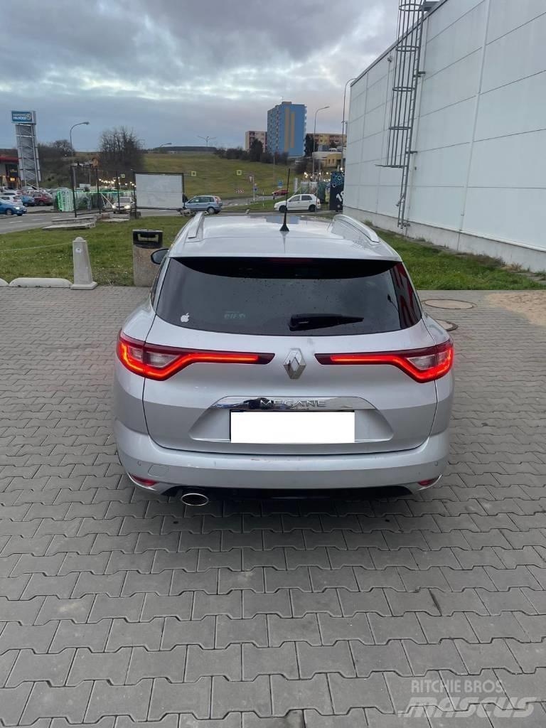 Renault Megane Biler