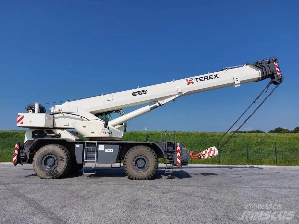 Terex RT90 Kraner til hårdt terræn