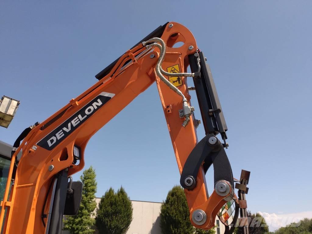 Develon DX 27 Z-7 Minigravemaskiner