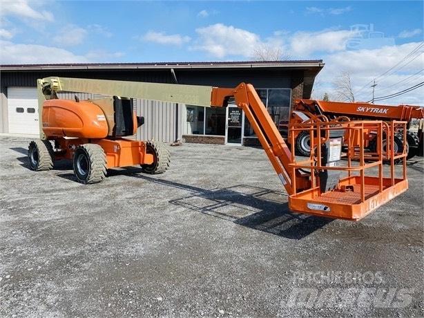 JLG 800 AJ Bomlifte med knækarm