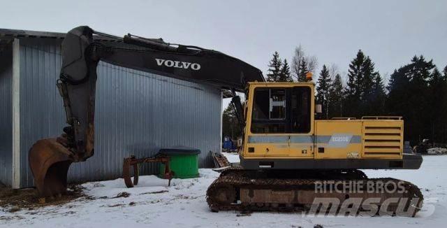 Volvo EC 230B Gravemaskiner på larvebånd
