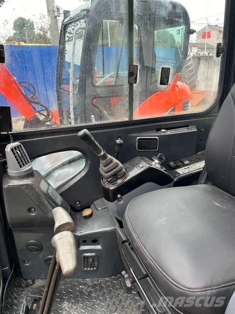 Hitachi ZX 60 Minigravemaskiner