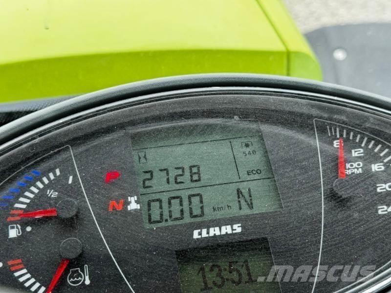 CLAAS AXION 830 Traktorer