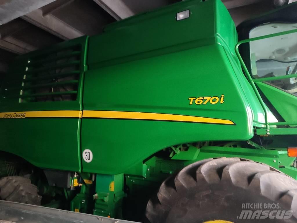 John Deere T 670 i Mejetærskere
