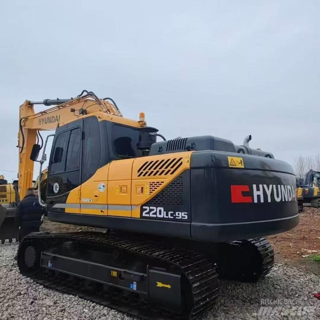 Hyundai 220-9S Gravemaskiner på larvebånd