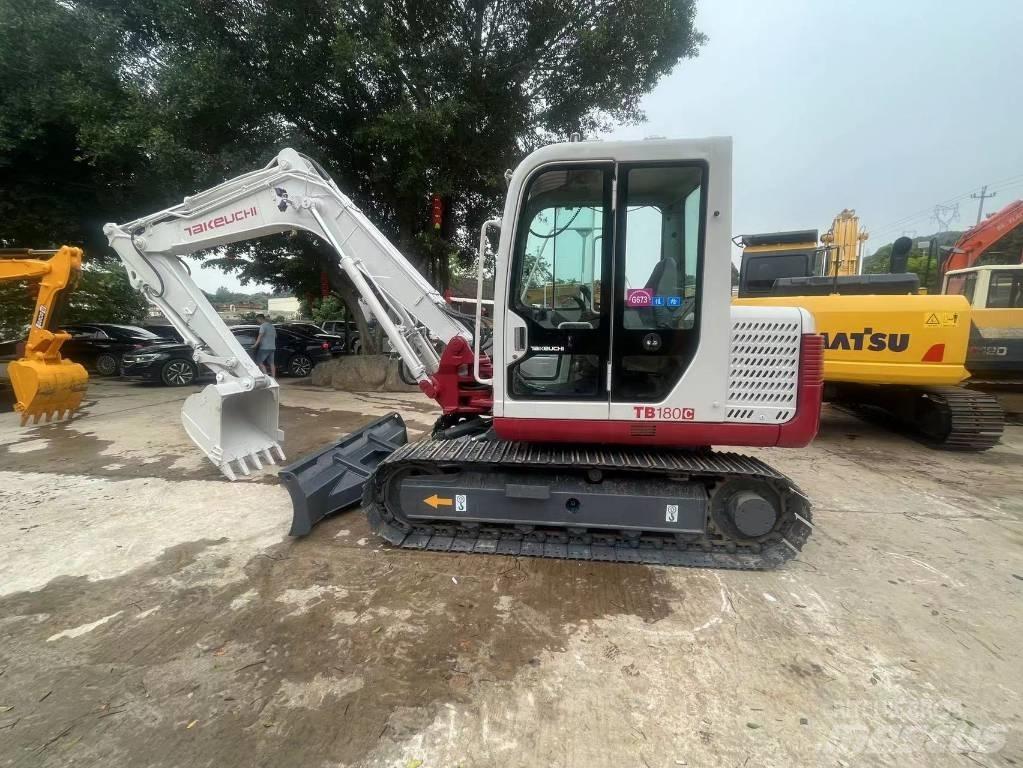 Takeuchi TB180C Gravemaskiner på larvebånd