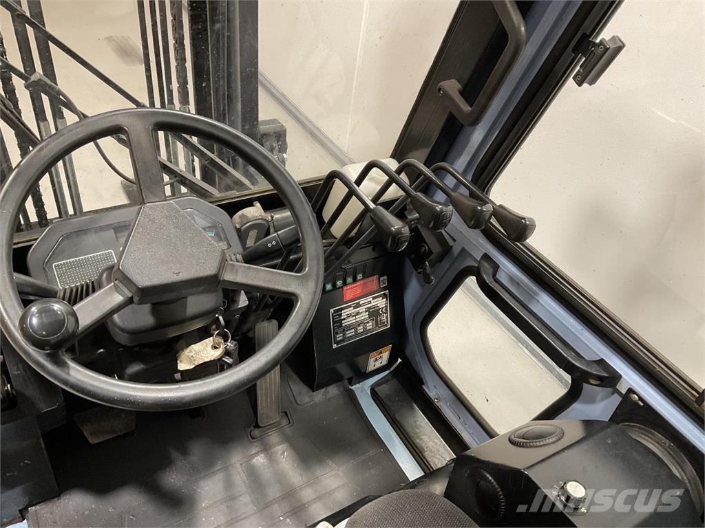 Utilev UT30P Diesel gaffeltrucks