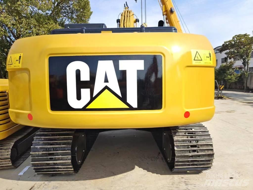 CAT 320 D2 Gravemaskiner på larvebånd