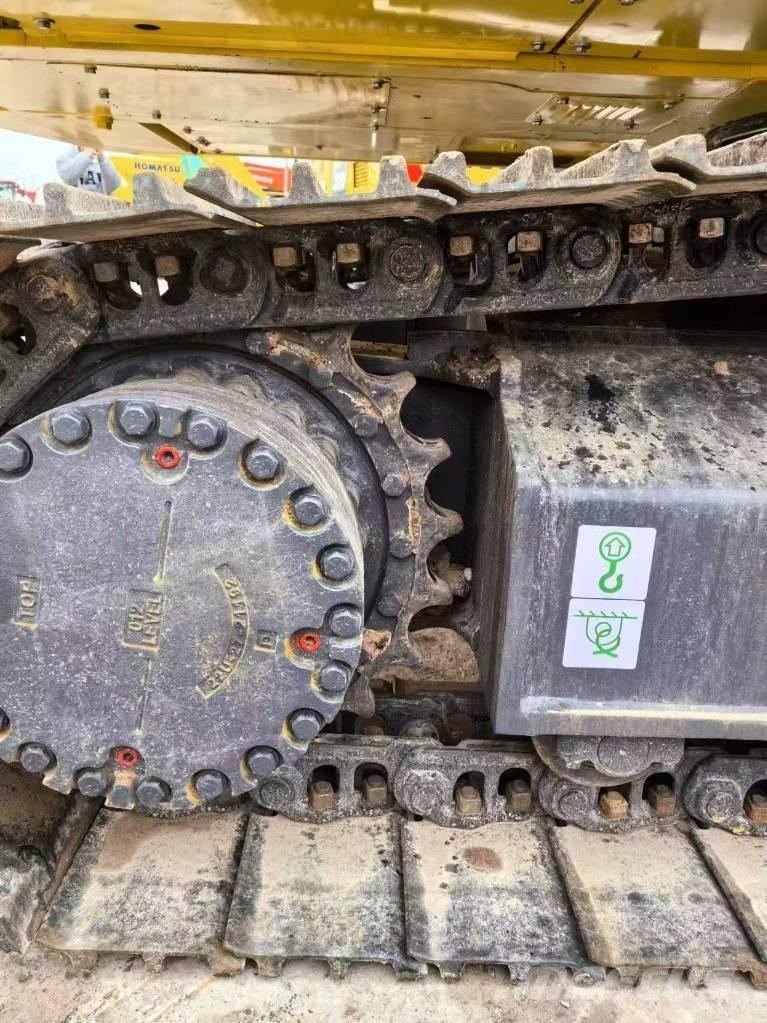 Komatsu PC 220 LC-8 Gravemaskiner på larvebånd