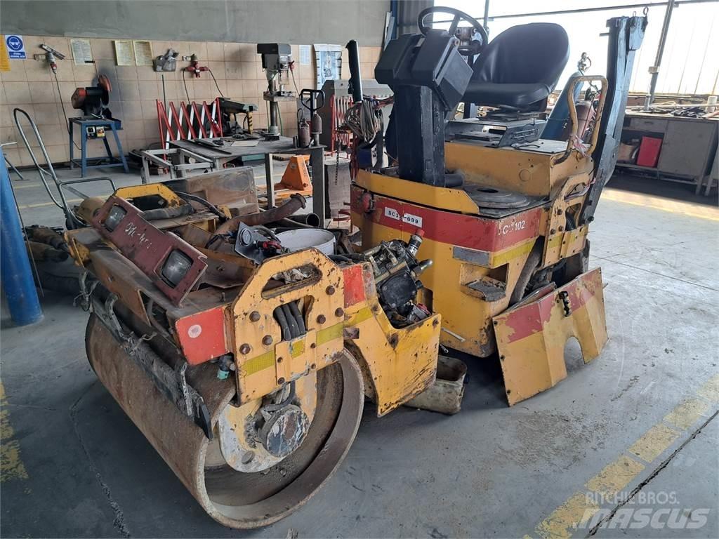 Dynapac CC102 Entreprenør - Andet