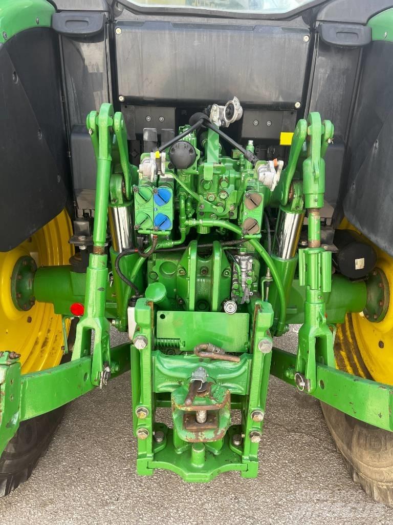 John Deere 6115 M Traktorer