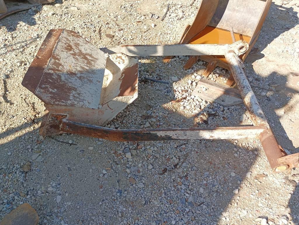 Ausa 500 RMX X4 Knækstyrede dumpere