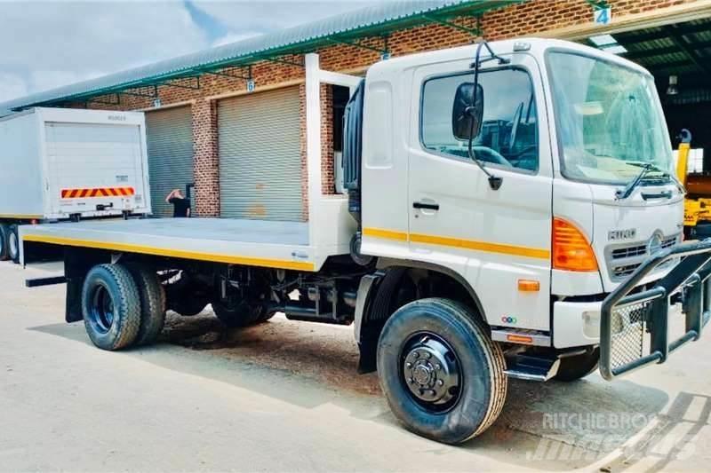 Hino 500 1322 4x4 Andre lastbiler
