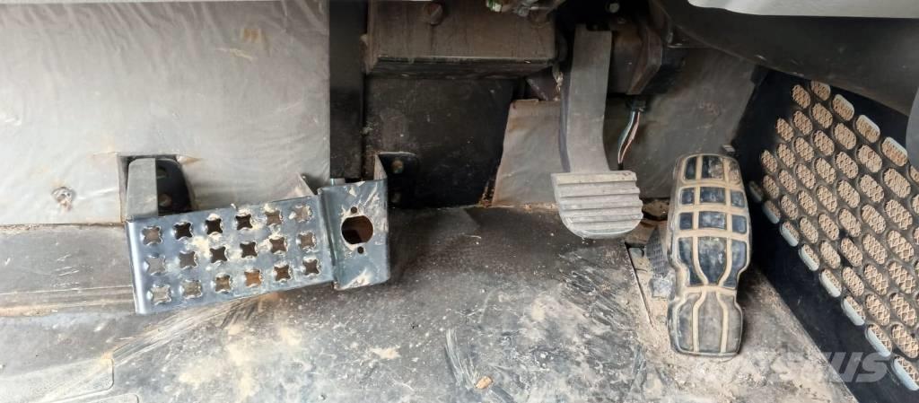 CAT 730 C Terrængående lastbiler