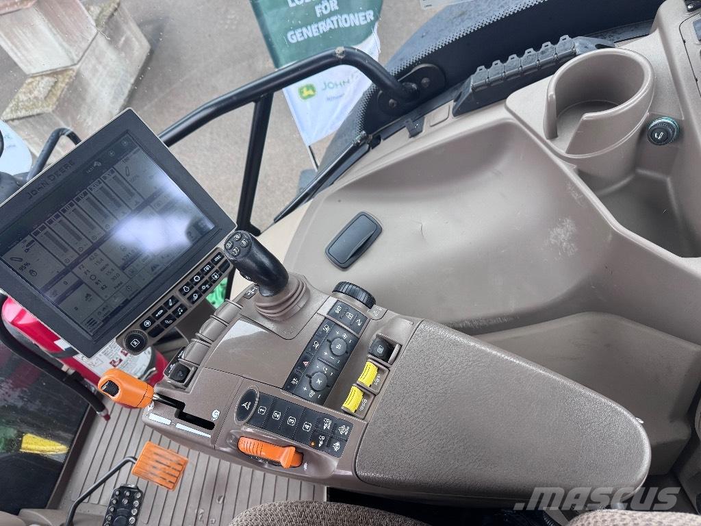 John Deere 6215 R Traktorer